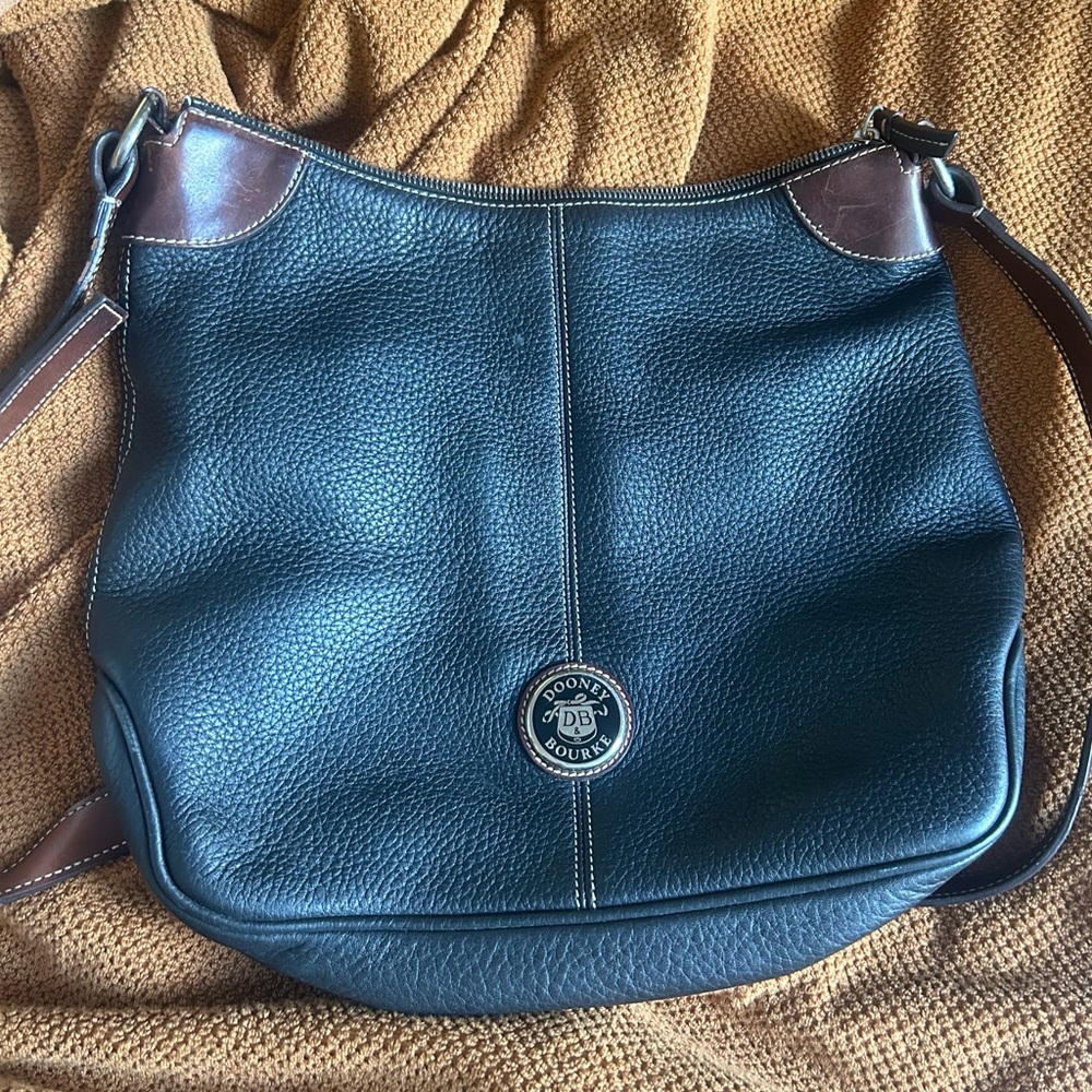 Dooney & Bourke pebbled black leather shoulder bag